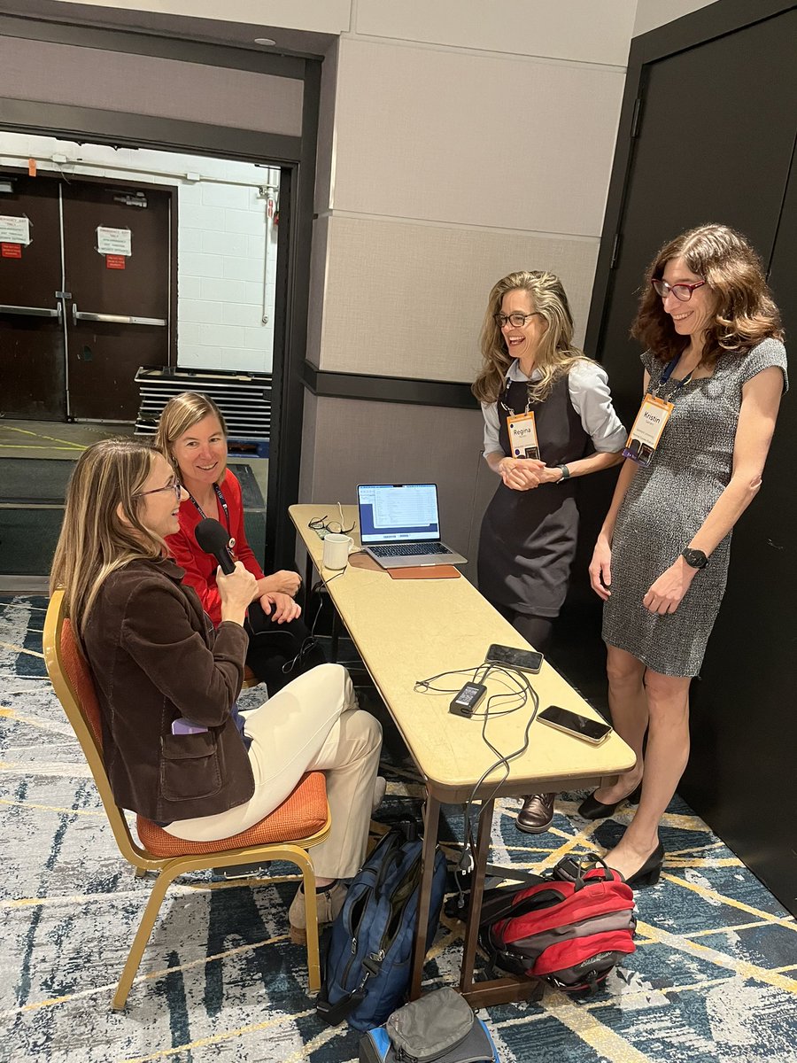 helene_engler's tweet photo. Enjoying  #SciWri25 sitting behind someone wearing a passion flower shirt, a lecture on entanglement using an image that looks like my son’s skate ramp, &amp; participating in podcast ‘Normal Curves’ showing the effects of alcohol on the ability to speak a foreign language. 🇫🇷 https://t.co/o7EMGEVzfc