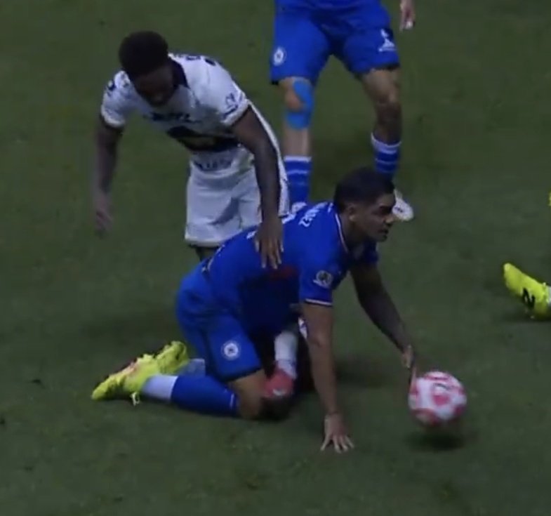 Cruz Azul Out Of Context tweet media