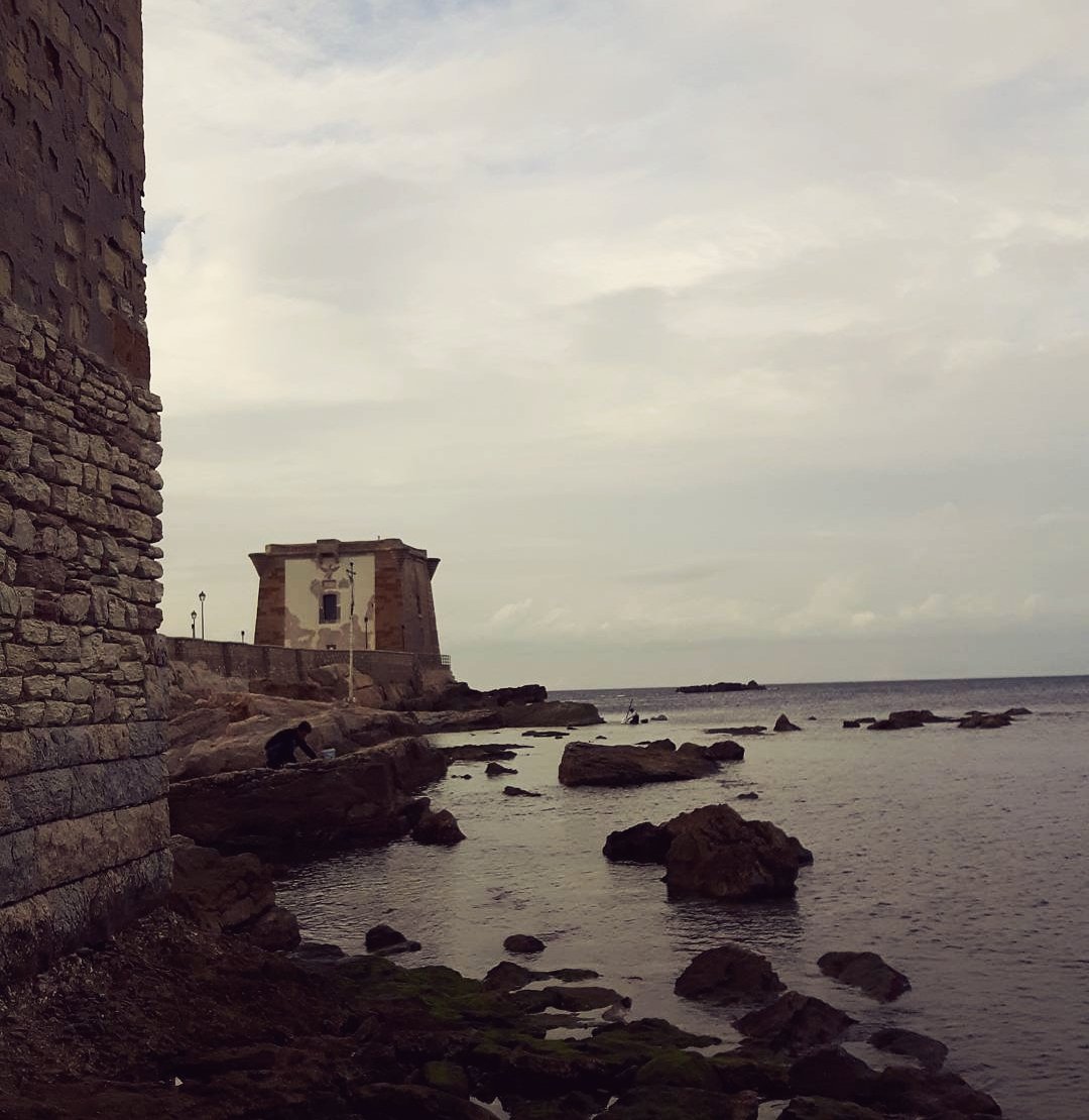 Ogni traccia lasciata racconta il viaggio di chi non si è fermato.

#CiascunPasso
#VentagliDiParole 

#buongiorno 

📸my pic