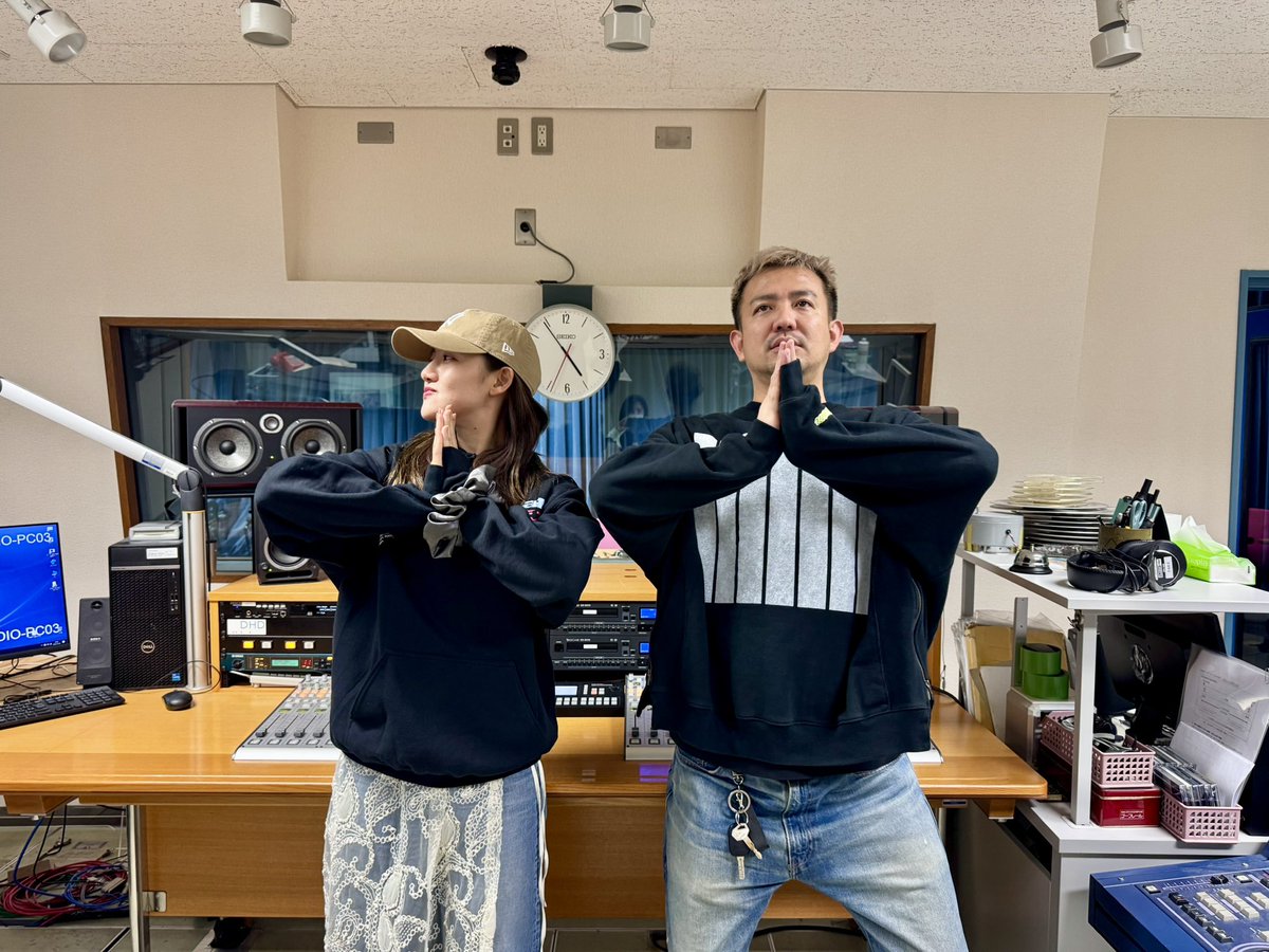 明日お知らせある奴いるぅ〜？！
#らきもえ #LuckyFM #ヤシカ車体
#匂わせ大好きらきもえagain