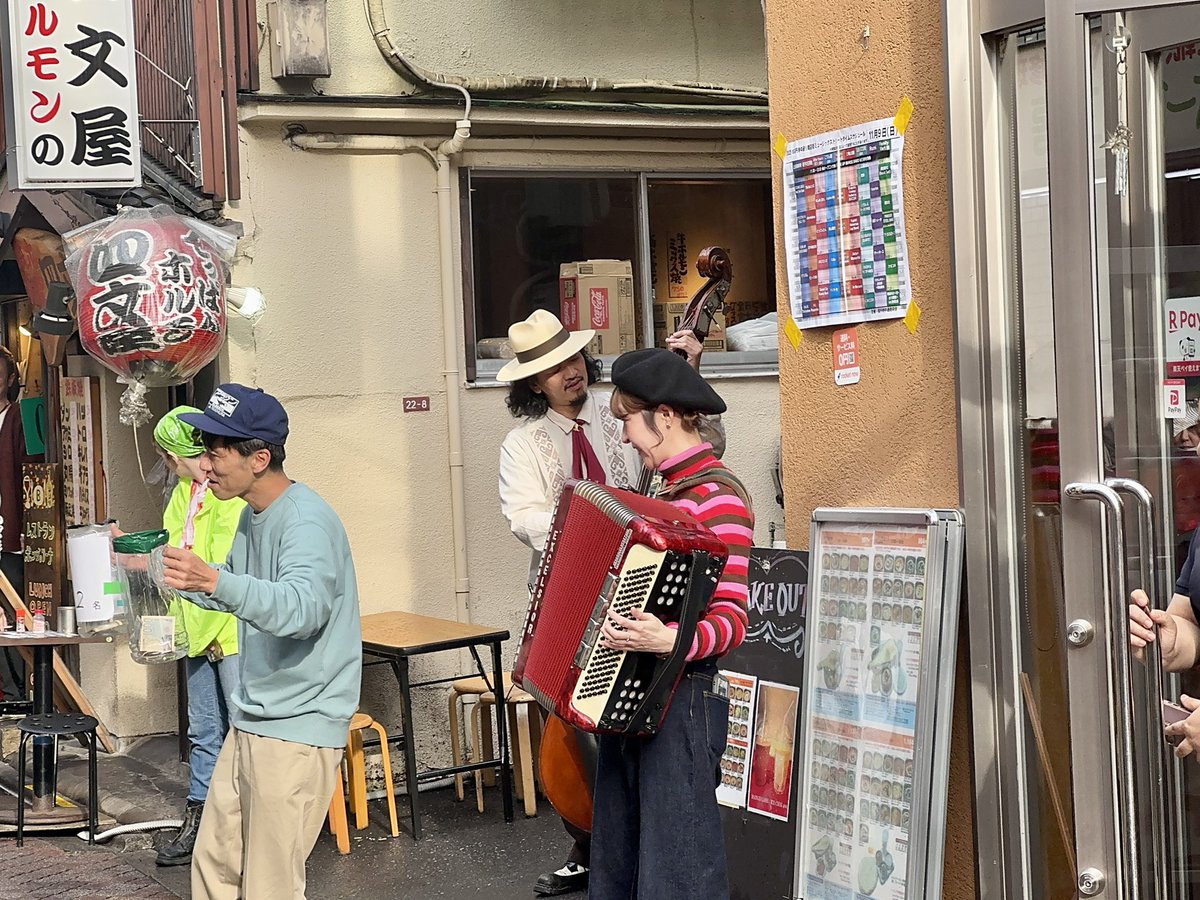 amasamas's tweet photo. #高円寺中通り商店街ミュージックストリート 
#モーレツアタック 
#高円寺中通り商店街ミュージックストリート2025 https://t.co/iAxHl20gin