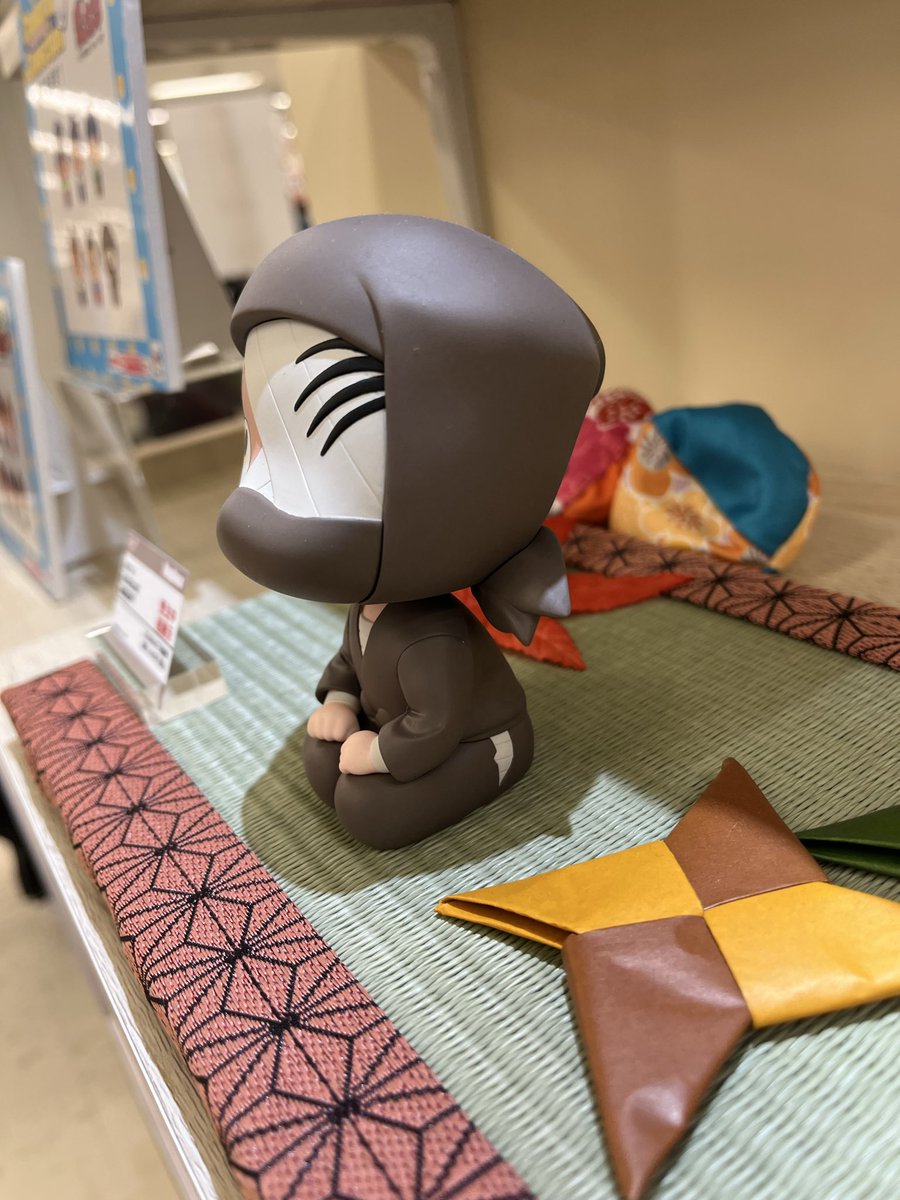 あ、ちなみにるか雑さんもいたよ。
このちょっと前に乗りだす
感じの頭の角度めちゃくちゃ可愛かった[…