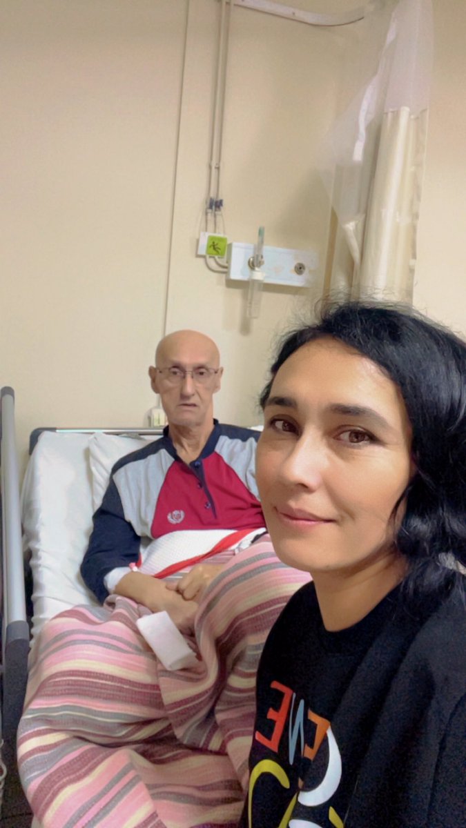 Kendi nöbetimde müdehale ettiğim babamın beynine pıhtı atmış
 Üç gündür elimden gelenin en iyisi için çabalıyorum 
Dualarınıza talibiz ….