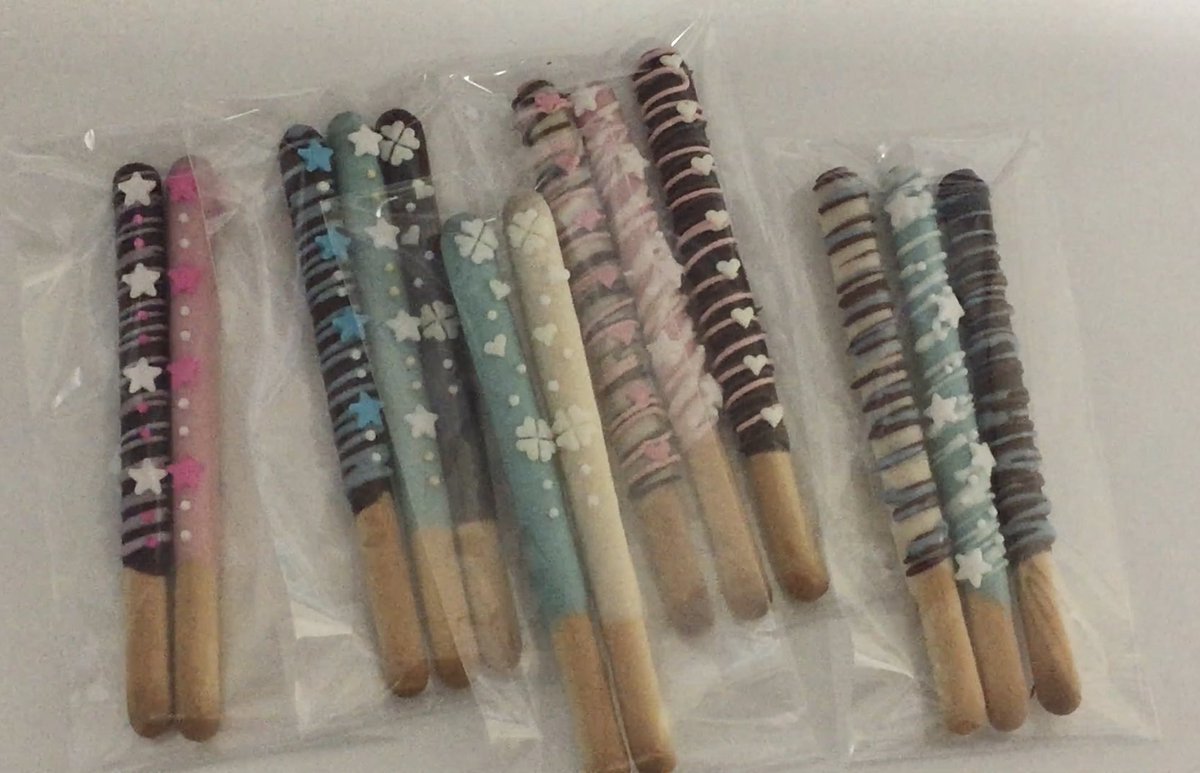 rha04z's tweet image. 빼빼로 만들기
앞으로 5년은 안할것같아요!