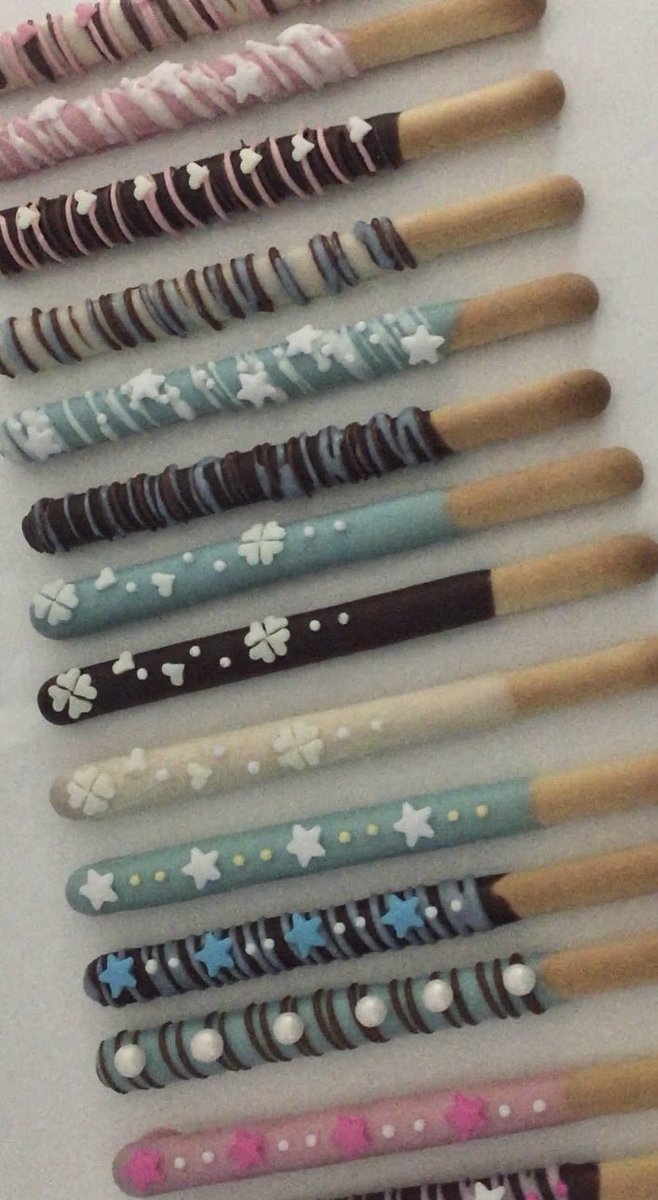 rha04z's tweet image. 빼빼로 만들기
앞으로 5년은 안할것같아요!