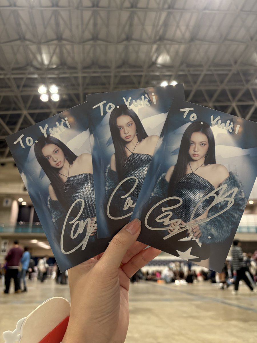 🖤 Blue RoJé 💙 tweet media