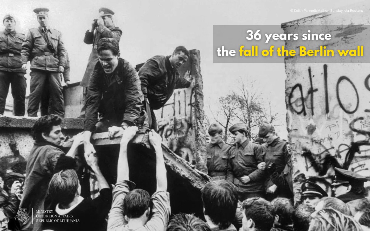 LithuaniaMFA's tweet image. 36 years ago, the fall of the #BerlinWall marked a historic turning point for Europe. What once symbolized division and oppression became a powerful emblem of freedom, democracy, and solidarity – values that continue to guide us to this day. #Mauerfall