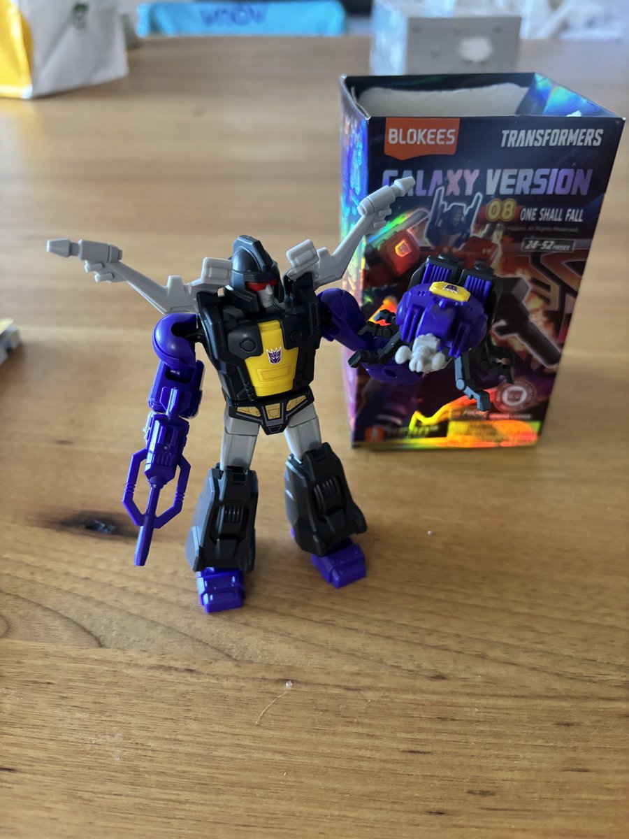 I can see this becoming a tad bit addictive! Really good quality and well articulated.