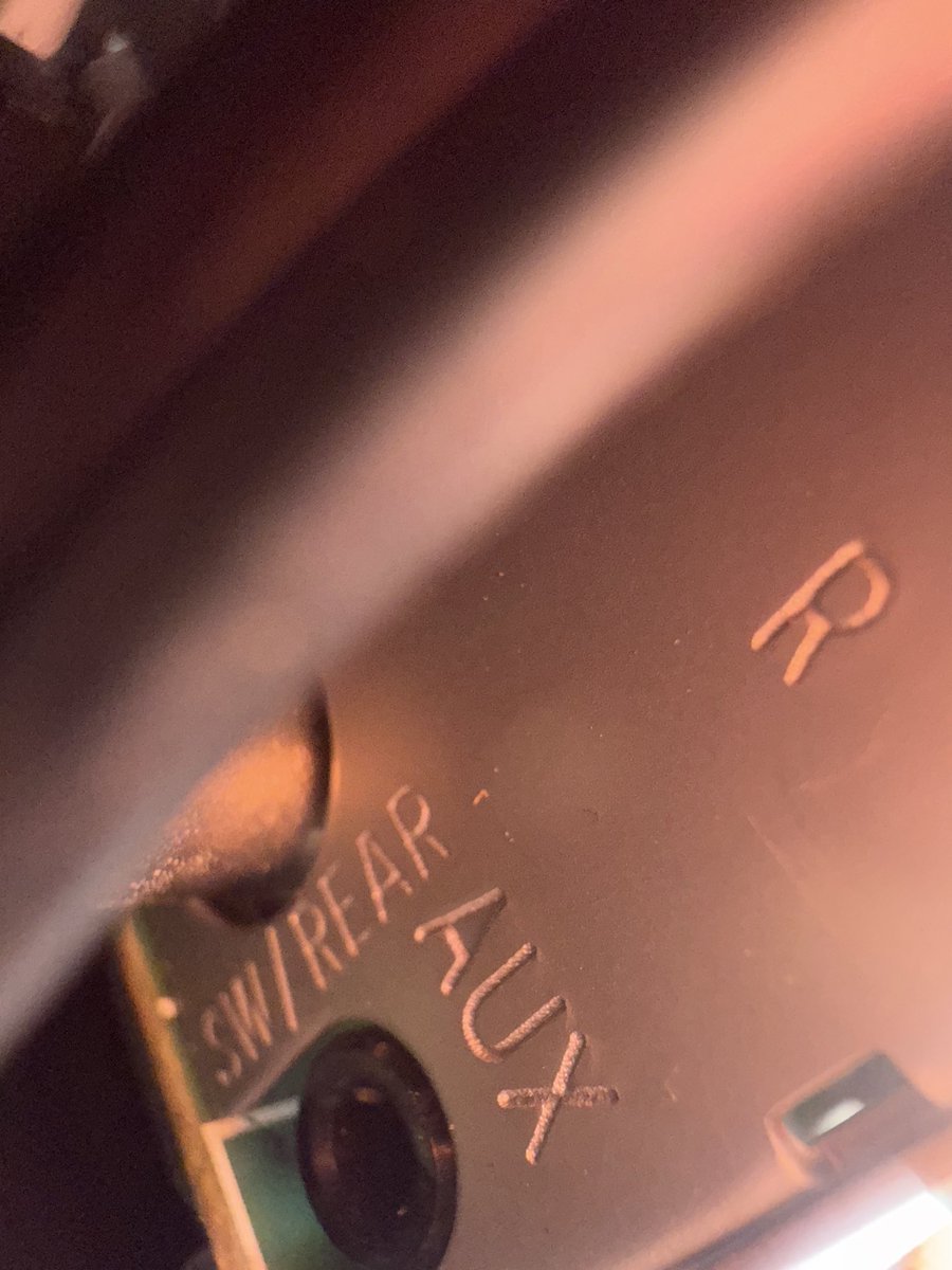 んん〜残念無念！
ケーブル変えたけど、type-CになったiPhoneではUSB接続認識せず！

古すぎてBluetoothも無いし、本体買い替えかなぁ
Aux入力は発見したので、あとはそれに賭けるべし！（しかし入力ソースにAuxの選択は無い…）
Kenwood I-K7V