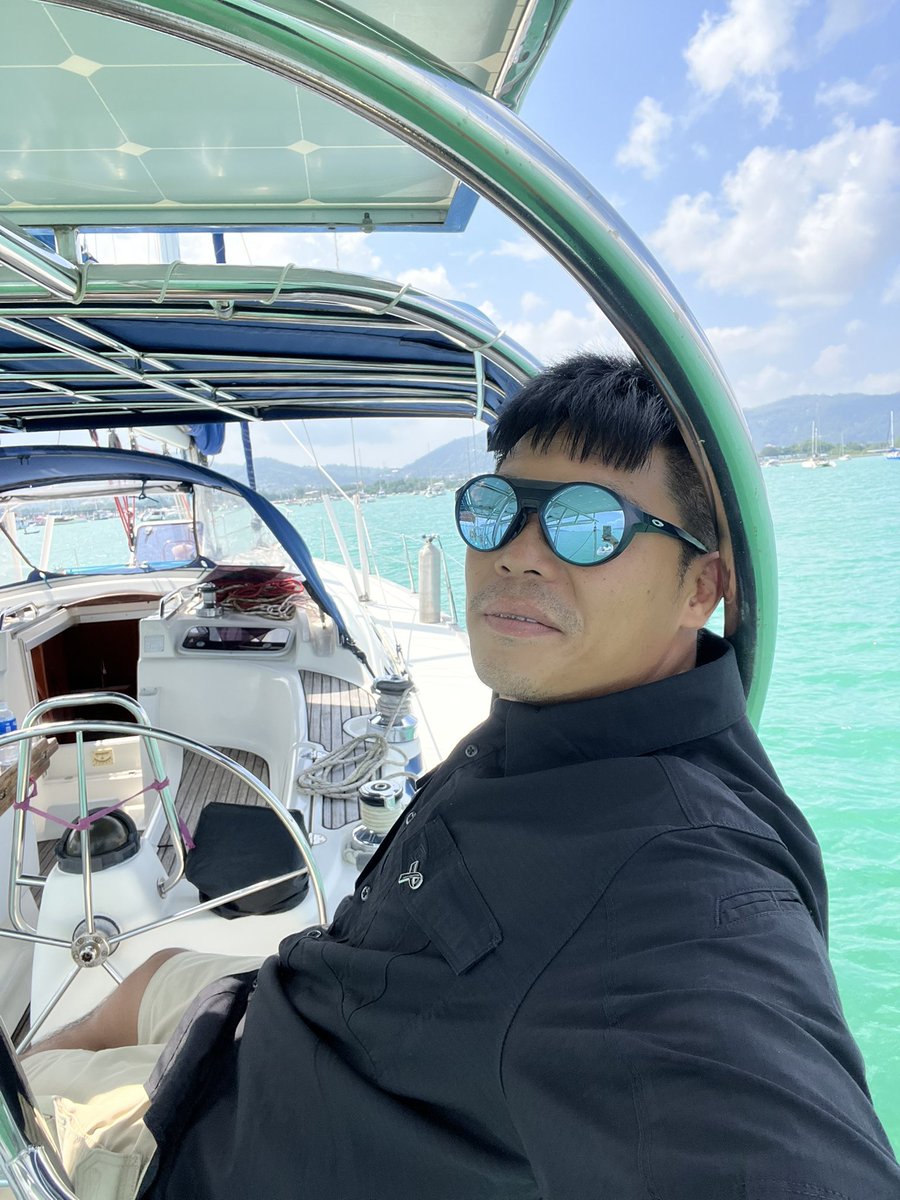 dapipi99's tweet image. 帅一小会儿