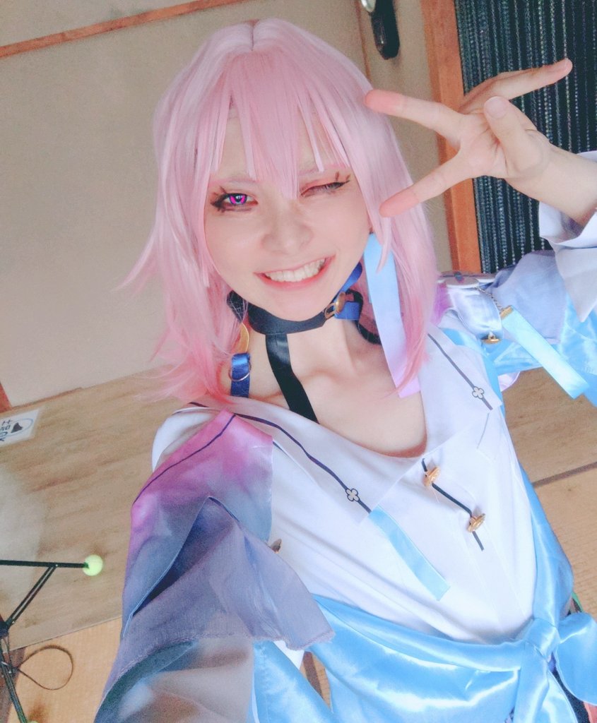 そくほー✨今日はスタジオ撮影✌️
1着目まずなのかちゃんしてます✨今日メイク上手くいったかも！？

#雪花コス記