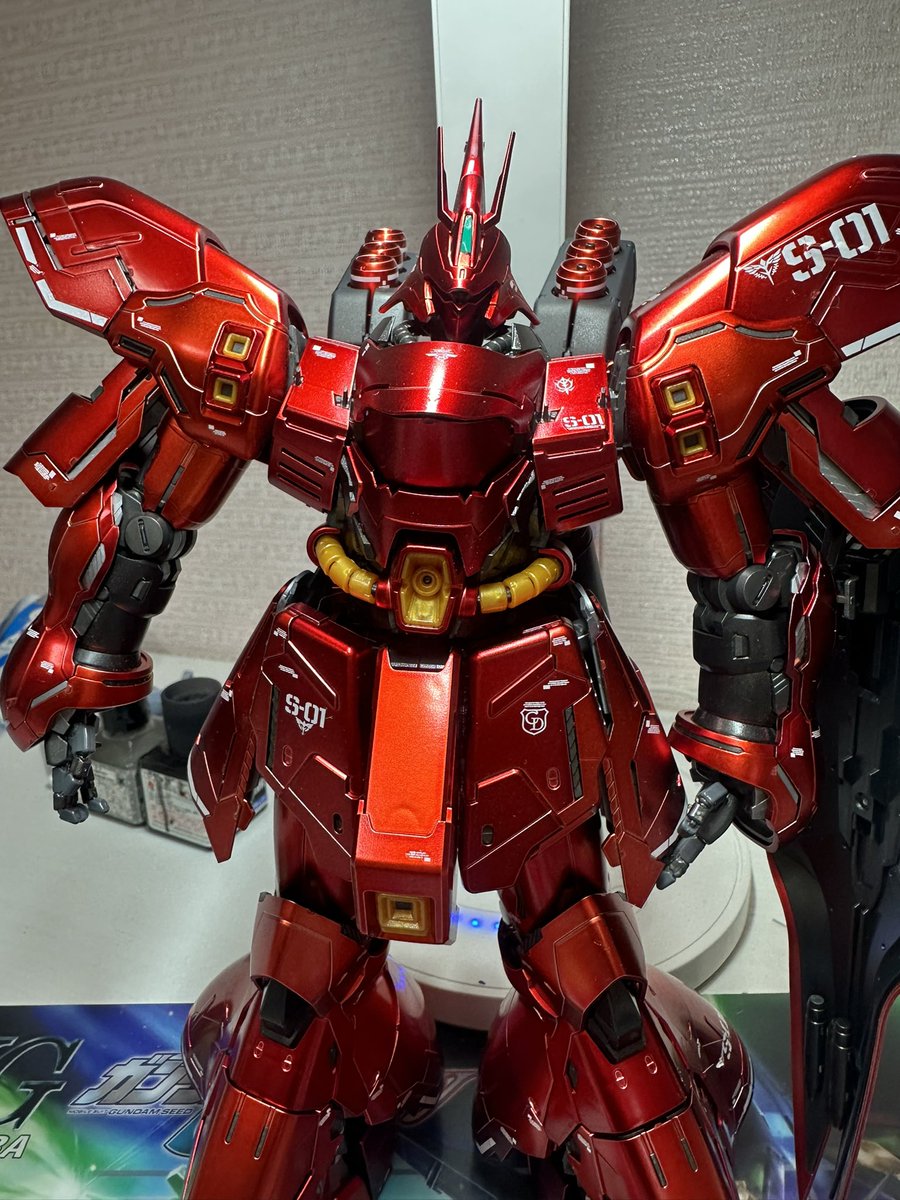 masterforce78's tweet image. ようやくサザビー完成
本体艶あり、バックパックは
マットにしちゃった。
長かった、、、あ、武器が、、、
#ガンプラ
#ガンプラの画像を貼るとRTされると聞いて