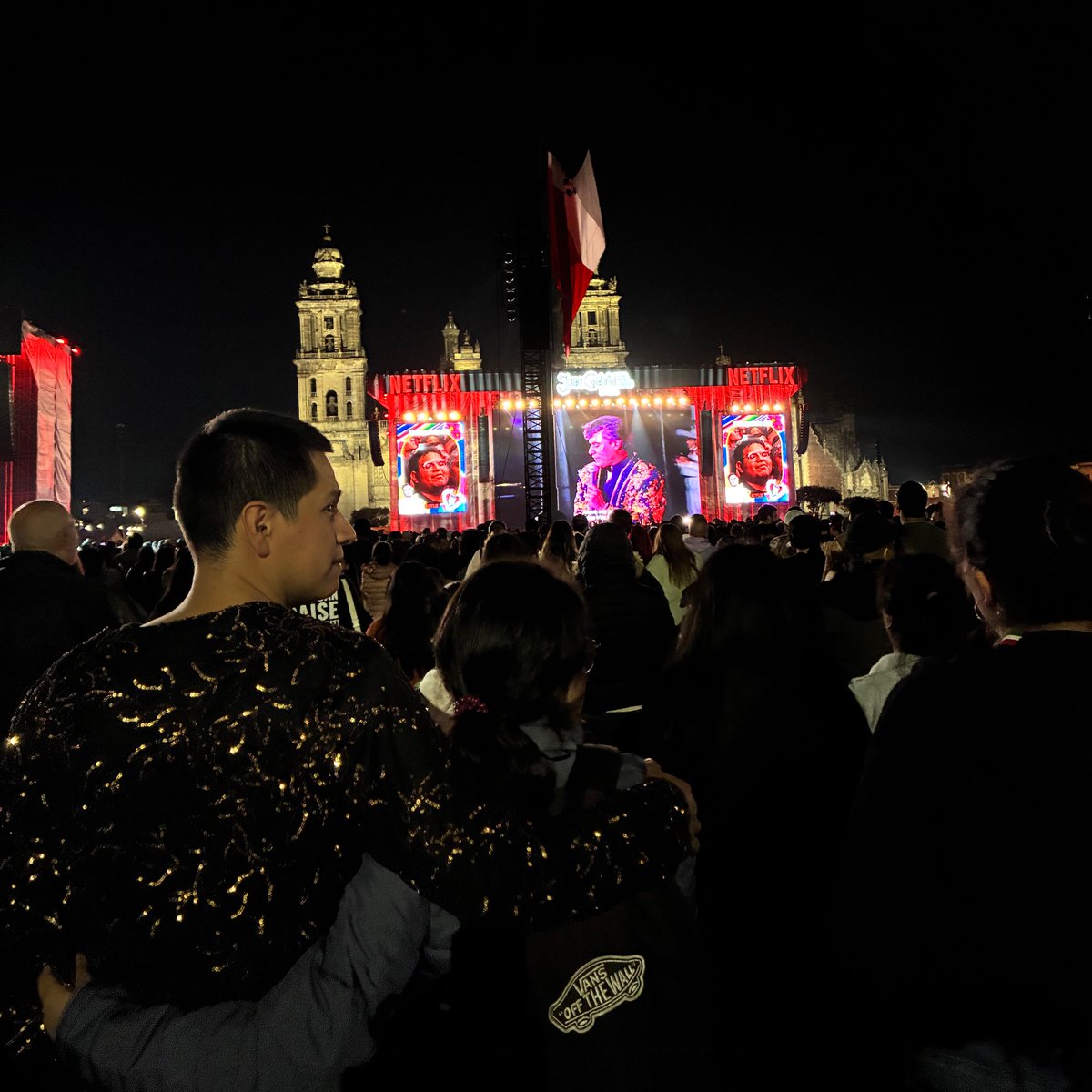 claudia tania tweet media