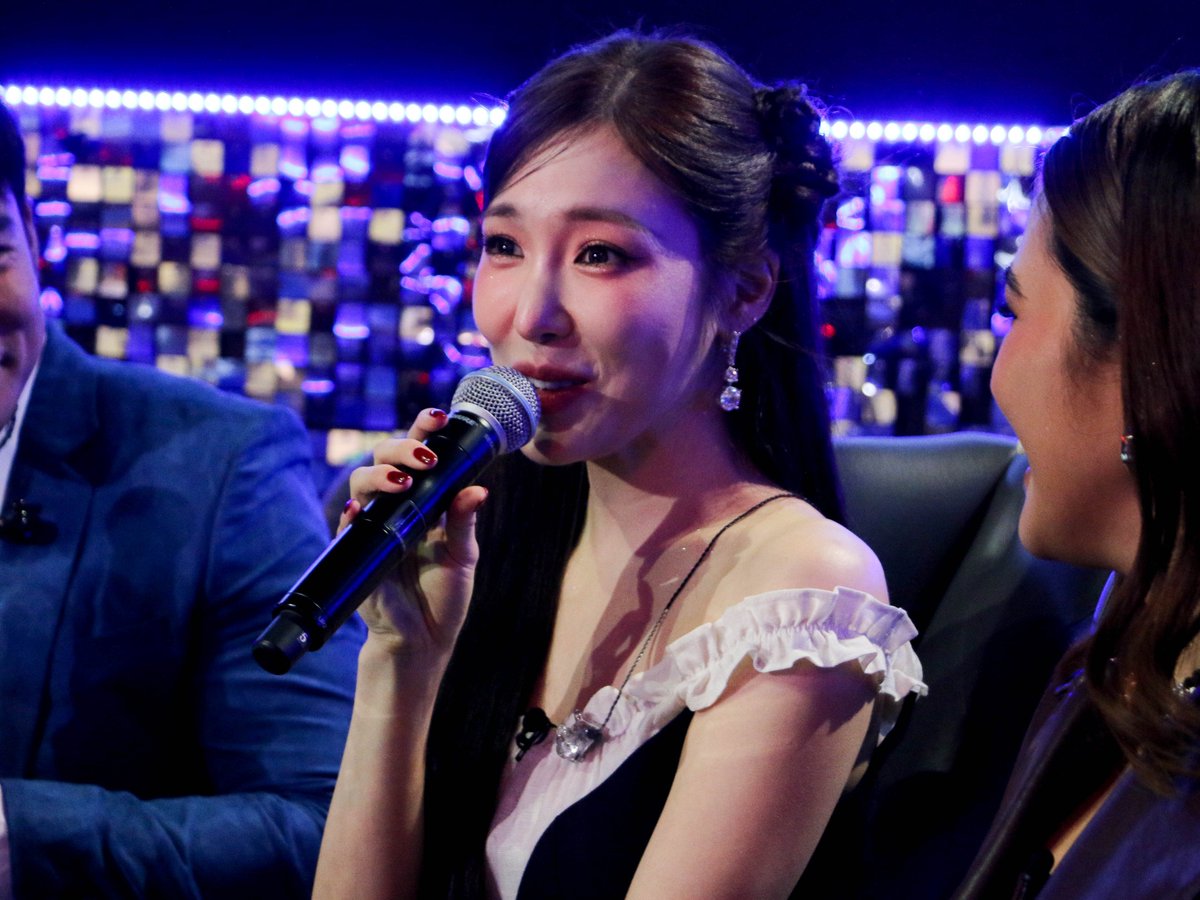 YoungOnes_PH's tweet image. Judge Tiffany for the #VeiledMusicianPhilippines 🎤🇵🇭

#TiffanyYoung #TIFFANY #티파니영 #티파니영