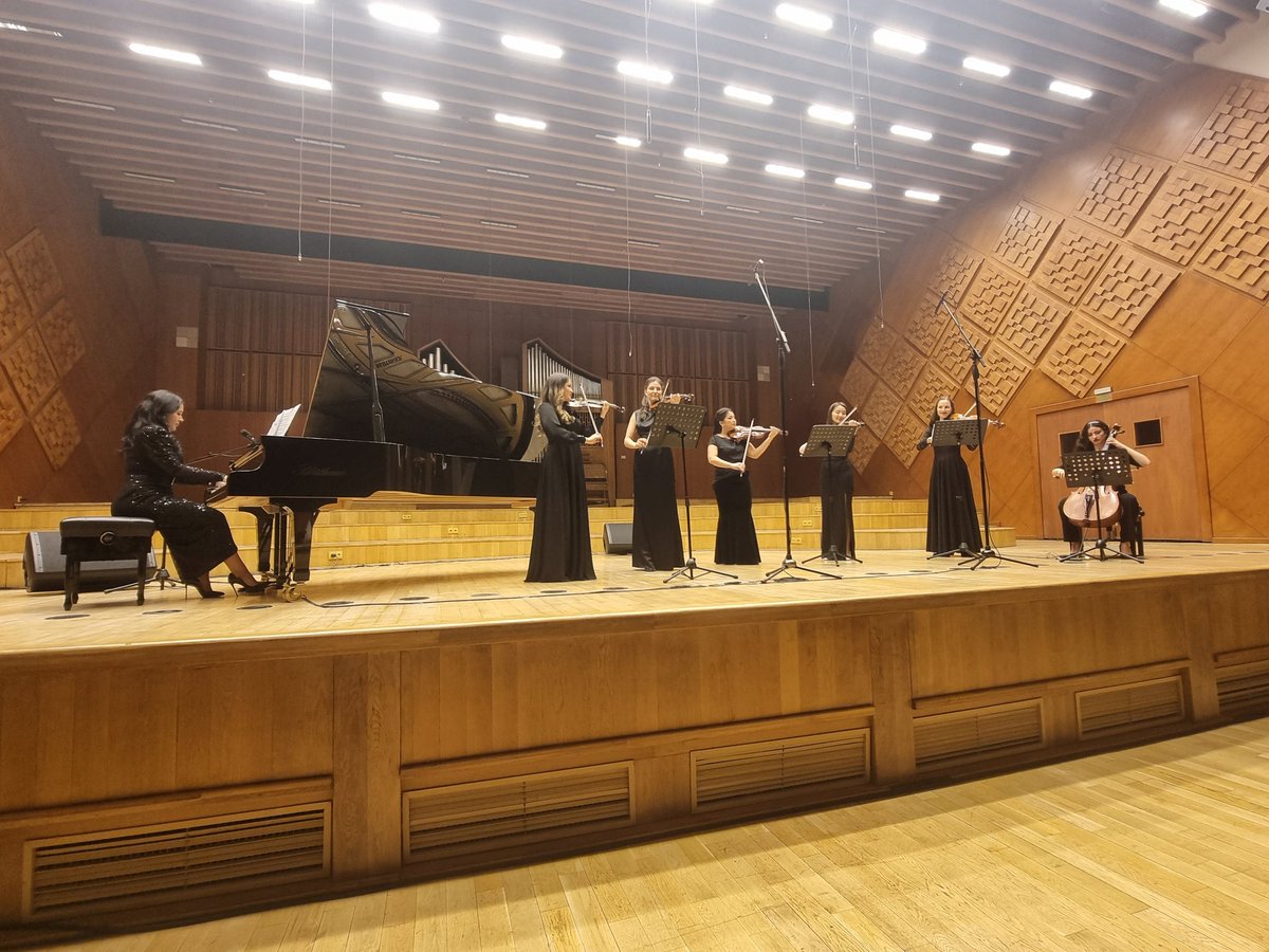 acmakas's tweet image. Karabağ’ın zaferini, sanatın sesiyle kutladık. 
Azerbaycan Devlet Sanatçısı Turan Manafzade’nin davetlisi olarak katıldığım bu özel konserde, İslam Manafov’un zarif anlatımı ve Türk dünyasından sanatçıların katkılarıyla unutulmaz bir gece yaşandı. 🇹🇷🇦🇿
@manafzadeturan