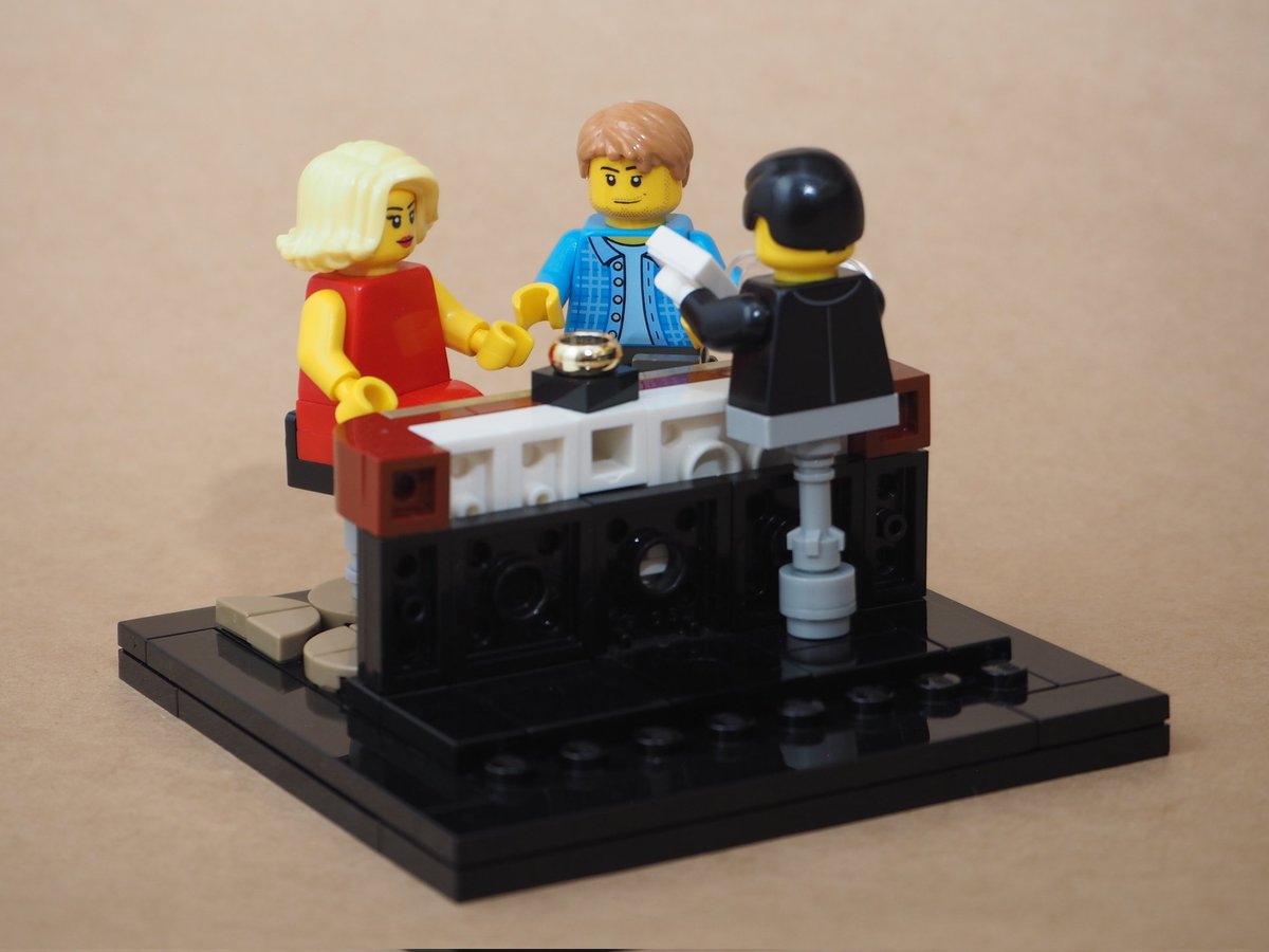 jun@LEGO tweet media