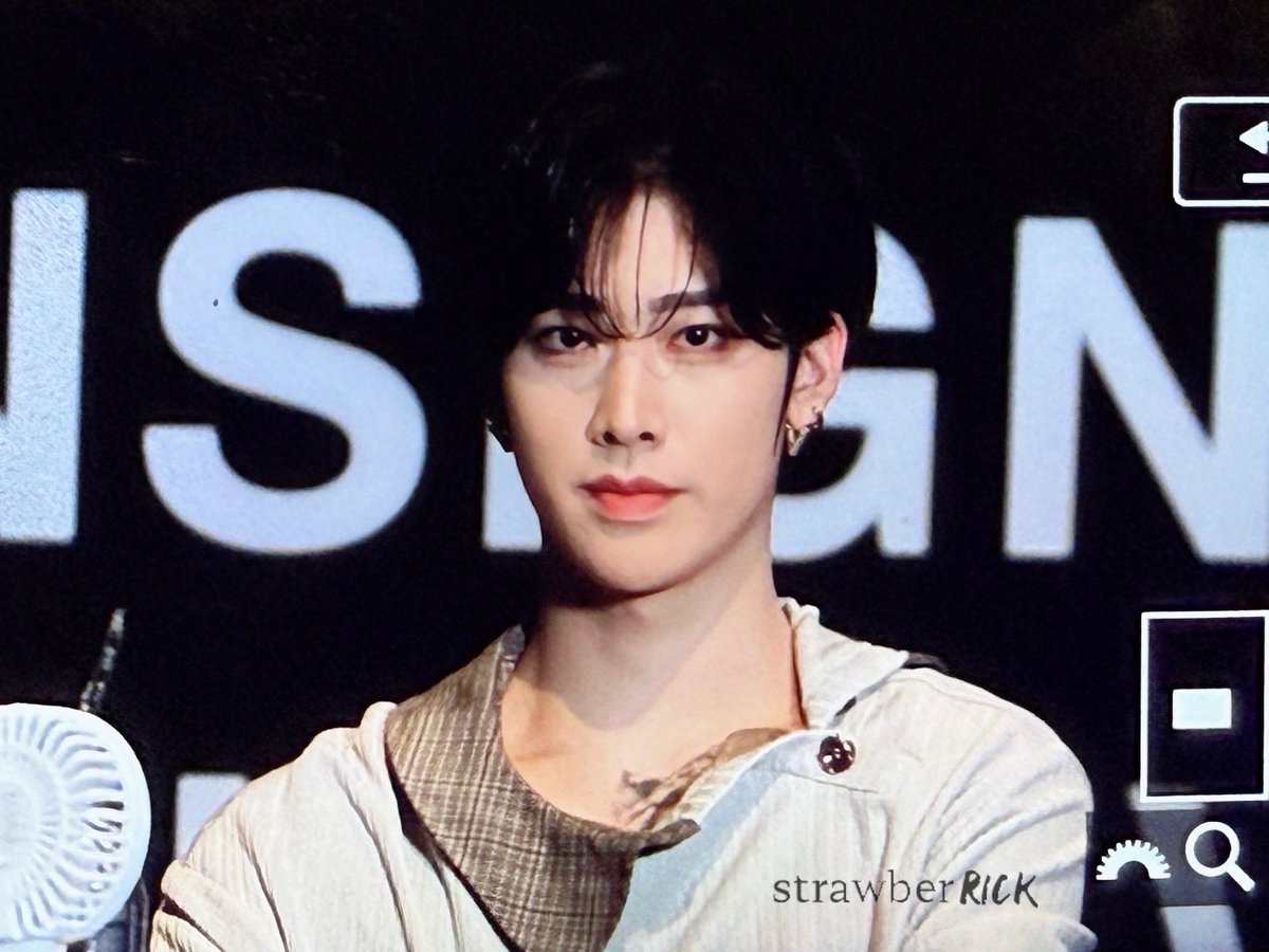 StrawberRick99's tweet photo. 251109 Kuala Lumpur

#RICKY #리키 #沈泉锐 #リッキー
#ZB1 #ZEROBASEONE #제베원 https://t.co/5dkZr5BIUd