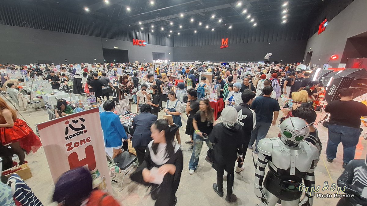 PropsOps's tweet image. ✨ วันนี้มางาน KOKORO cos #9 The Deathณ MCC Hall, The Mall บางกะปิ ครับ
งานคอนเวนชั่นออกบูธและกิจกรรมต่าง ๆ ในธีมงาน The Death ที่น่าจะได้เห็นคอสเพลย์แนวแฟนตาซี ดาร์ก และครีเอทีฟกันเต็มที่เลยครับ
#cosplay #คอสเพลย์ #propsops #KOKOROcos9