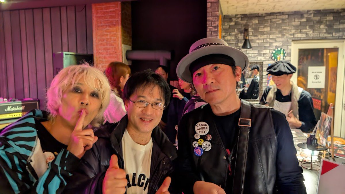 Mr.ワリコメッツ主催「FROM US TO YOU」ありがとうございました！
銭楽はマジでこの世の楽園でしたね！
Mr.ワリコメッツ！DUST BABY!お会い出来た皆さん全てが宝物になりました！
明日に希望を貰ったんでまだまだ続けていきますよ！

GIB LOVE♥XXX