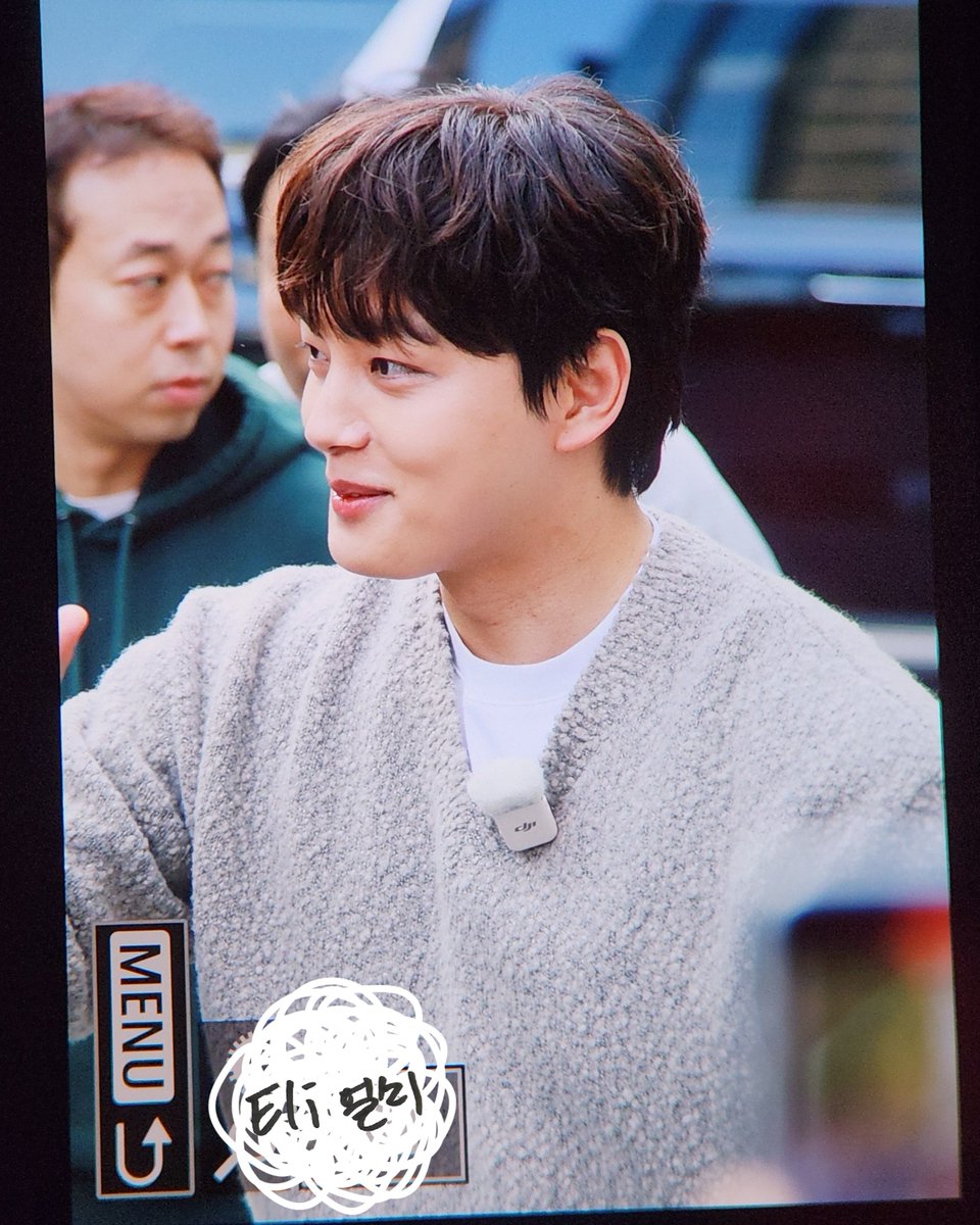 EliEli0707's tweet photo. 251109 #여진구 pop-up 출근길 #preview https://t.co/XqqPJUl1za