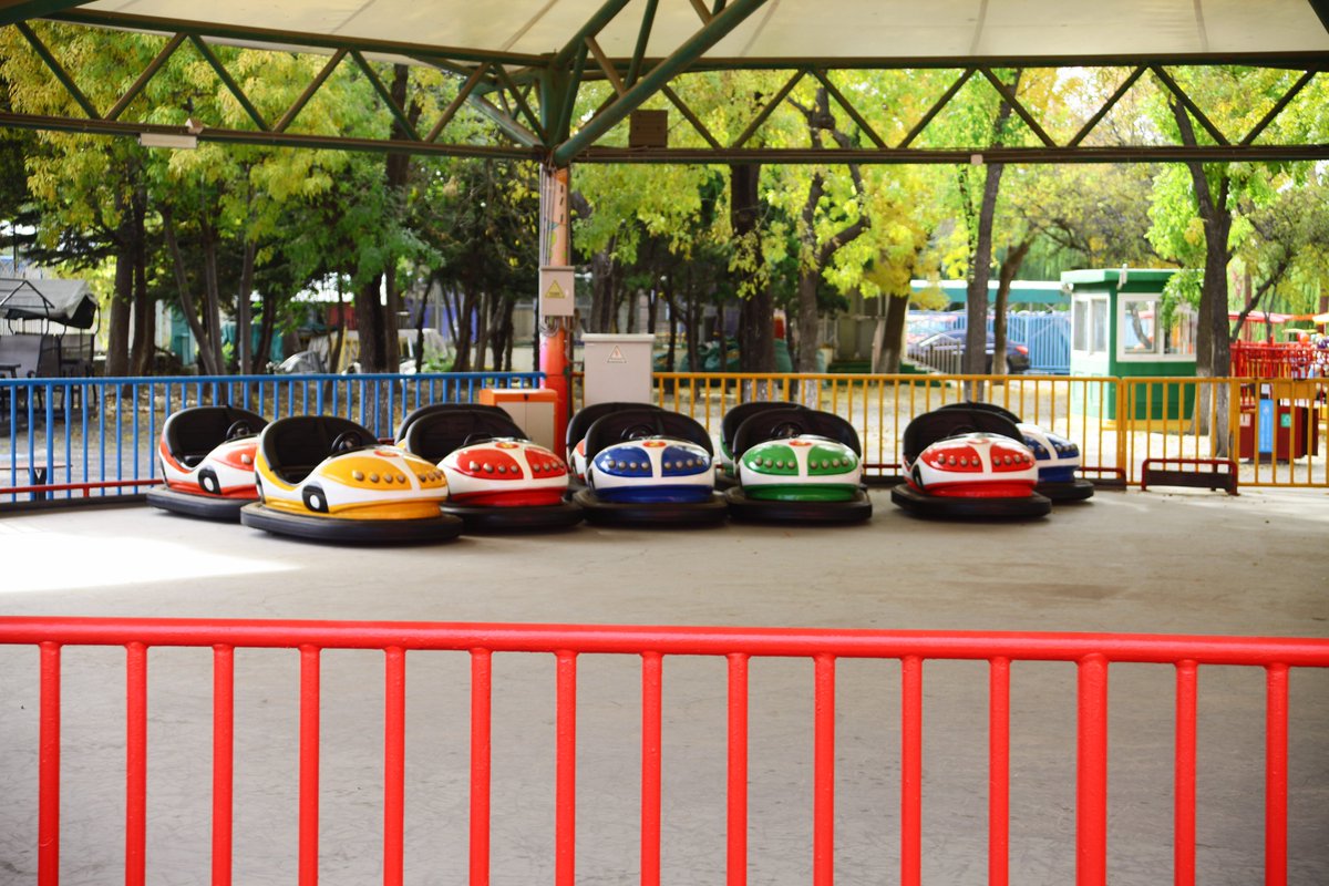 Although this lens belongs to the early EF mount lenses released in 1987, when used on today's DSLR cameras, the photo effect it produces is surprisingly fine.
#photograph #Camera #dailylife #canon