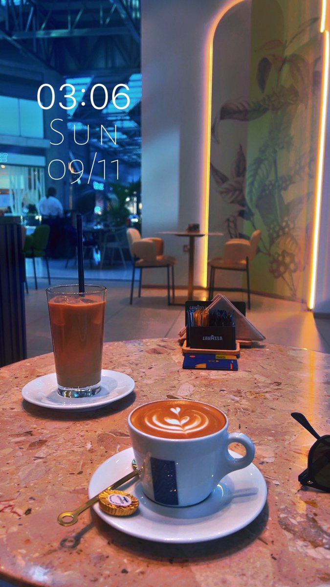 على وجهك الراضي بدت لي الحياه تزين ..
لك الشكر من قلبي على وجهك الراضي .،🤍

😌☕️