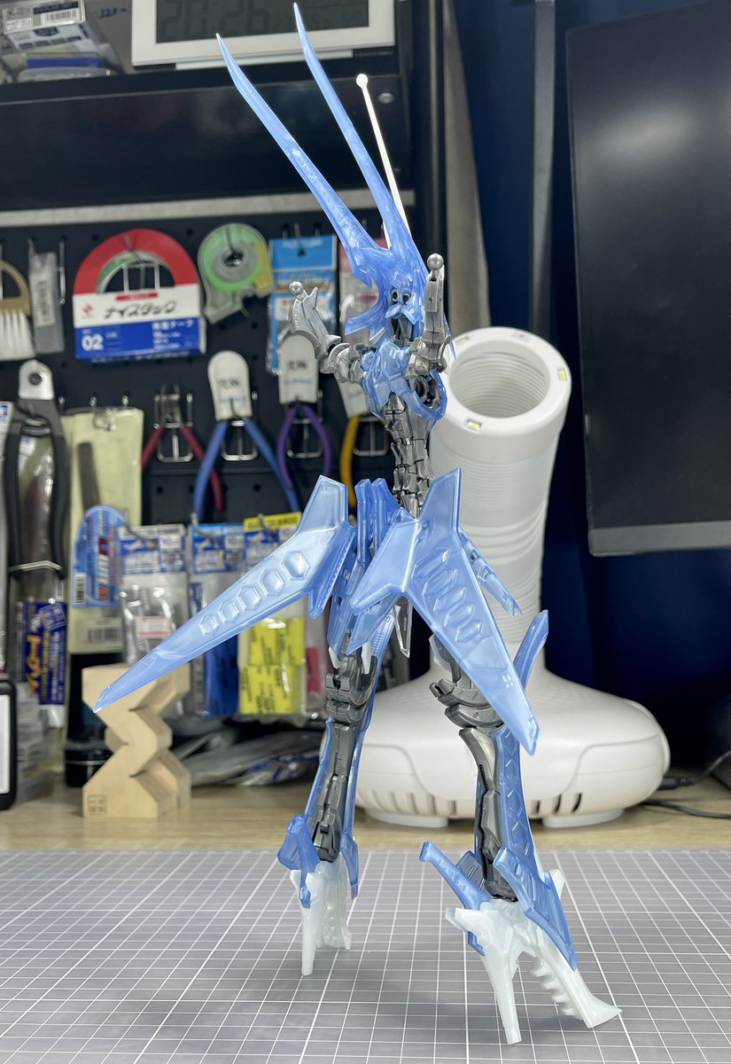 kinokogohan13's tweet image. VSMSマーク3立った！！👾
めっちゃカッコいいんだけど、なんか組んでて不思議な気持ちになるキットだ・・・😶