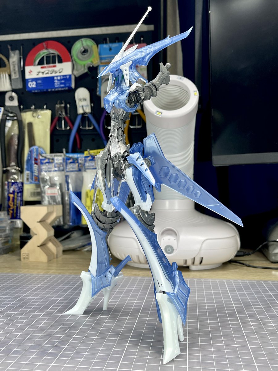 kinokogohan13's tweet image. VSMSマーク3立った！！👾
めっちゃカッコいいんだけど、なんか組んでて不思議な気持ちになるキットだ・・・😶