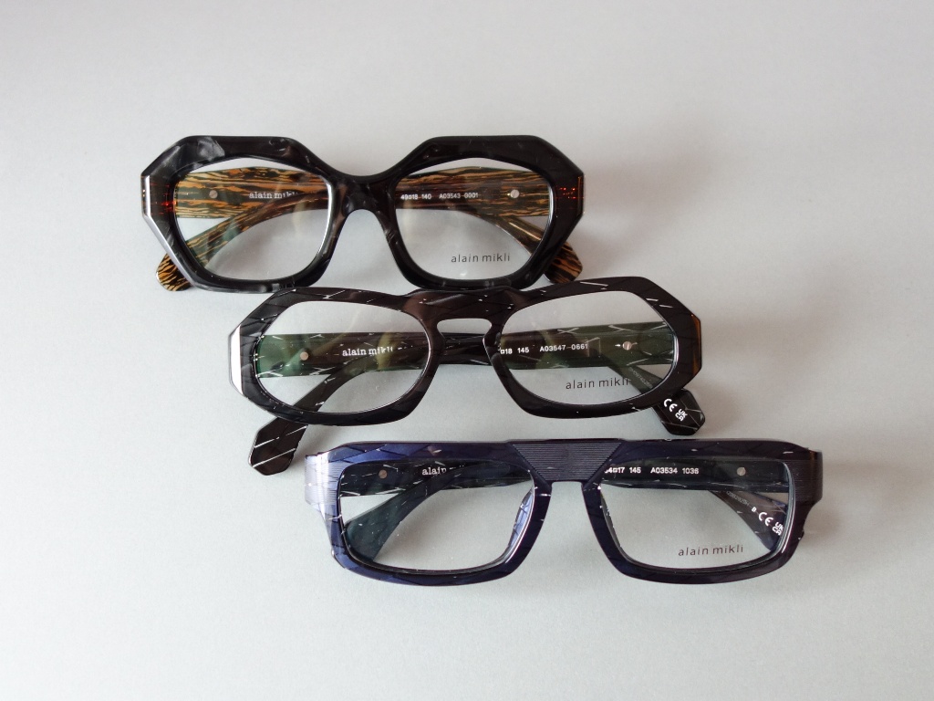 LOYDCLUB's tweet image. 【アランミクリ】alain mikli ★新作 A03534/A03543/A03547 入荷しました！
モダンとエレガンスを両立させたデザインと上質な素材。そして唯一無二の存在感を備えたモデル。それぞれ違った魅力を持ちつつ掛ける人をより洗練されたスタイルへと導きます。ぜひお試しください。
loydclub.hamazo.tv/e10088082.html