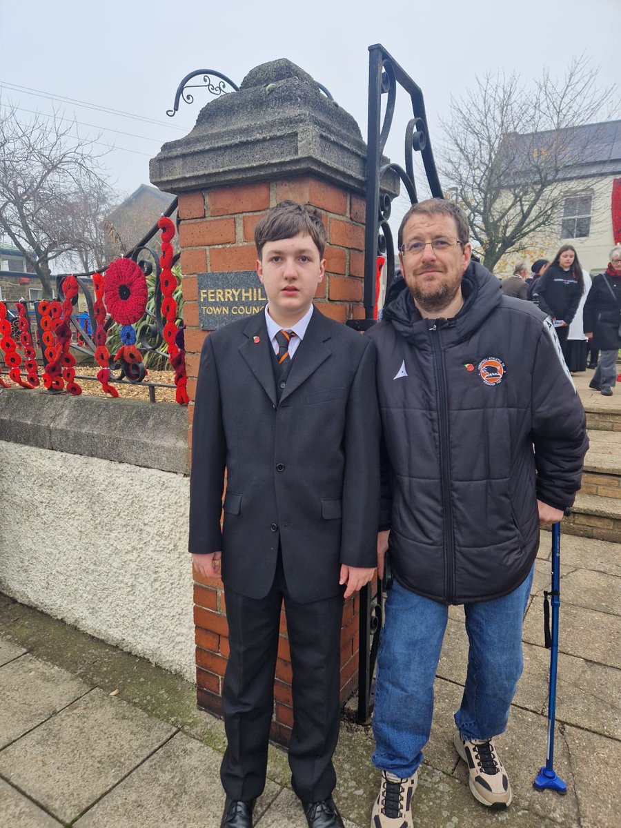 Ferryhill Athletic were represented at today’s Remembrance Day parade. 

Thankyou to Lee for providing a magnificent wreath. 

#FerryhillAthletic
#WearsideLeague