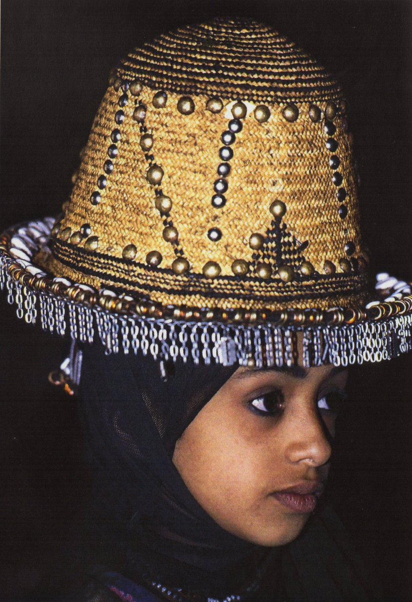 smsoomahh's tweet image. Tihamat Qahtan, Saudi Arabia. Scanned from the book Femmes d&apos;Arabie by Thierry Mauger.