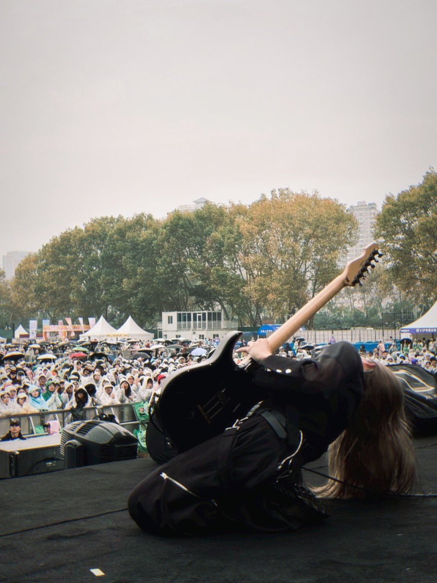 Spring Wave Music Festival in 武汉 谢谢!!
It was really pleasure meeting you all today!!
It was amazing!🎸🤘
