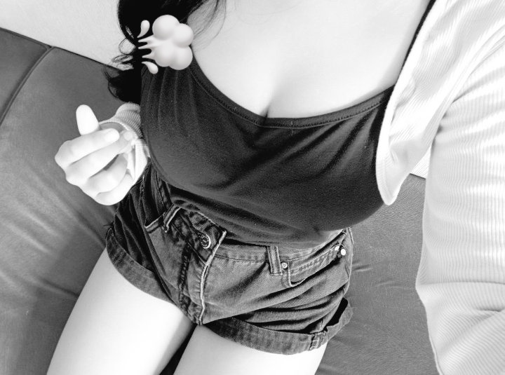 nukeardl_'s tweet photo. Malem guys 😋 https://t.co/4d9linU2y2