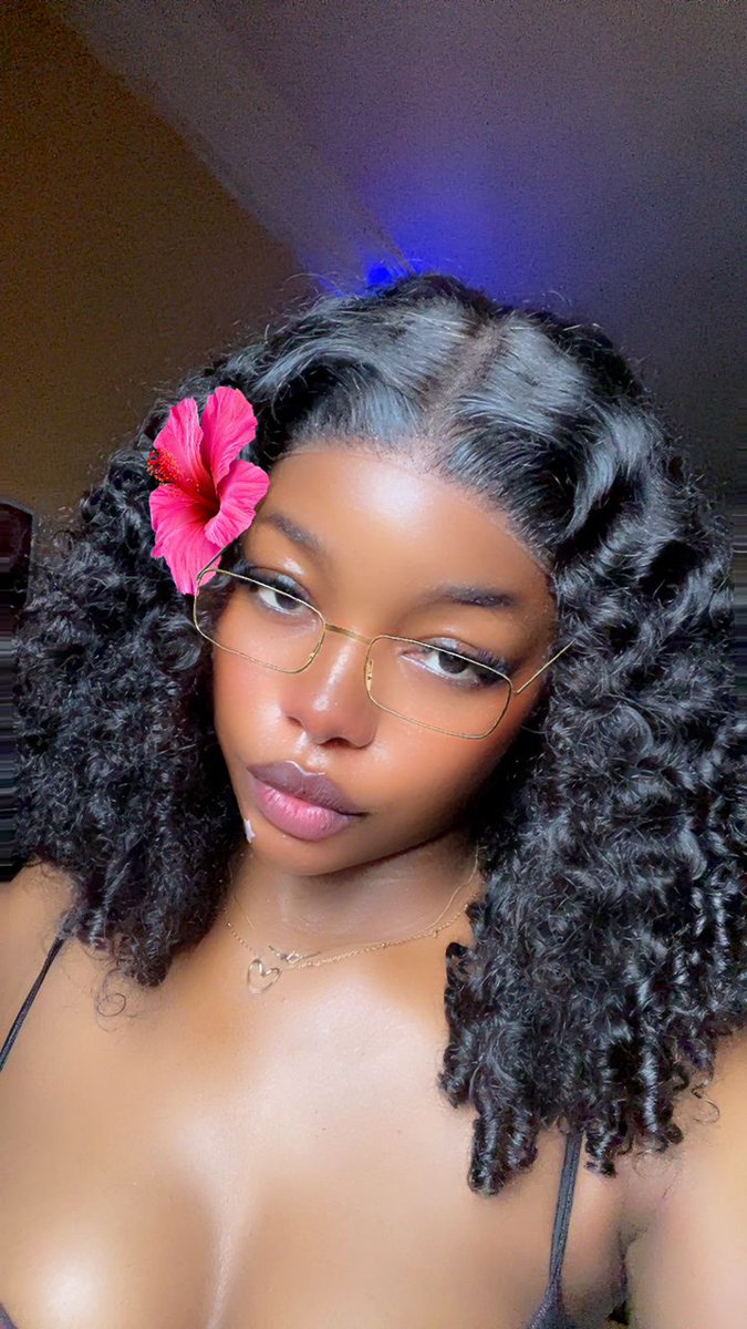 Build your online presence with your reality.

'No fake anything'!

Don't seek validation from anybody

That's actually what makes your 'Idolo' unique

They are themselves.

Web3 will change our lives for good.

Watch out for my space in few mins

Happy Sunday 🫴🧡