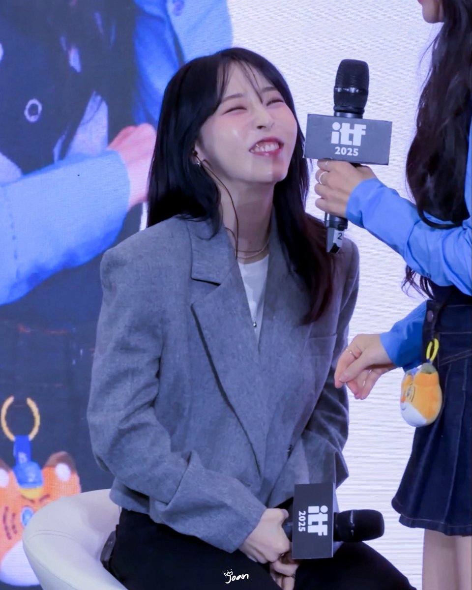 joan_0117's tweet photo. 귀요미～🫠

#moonbyul #문별 #문별이 https://t.co/fM22MfPMPT