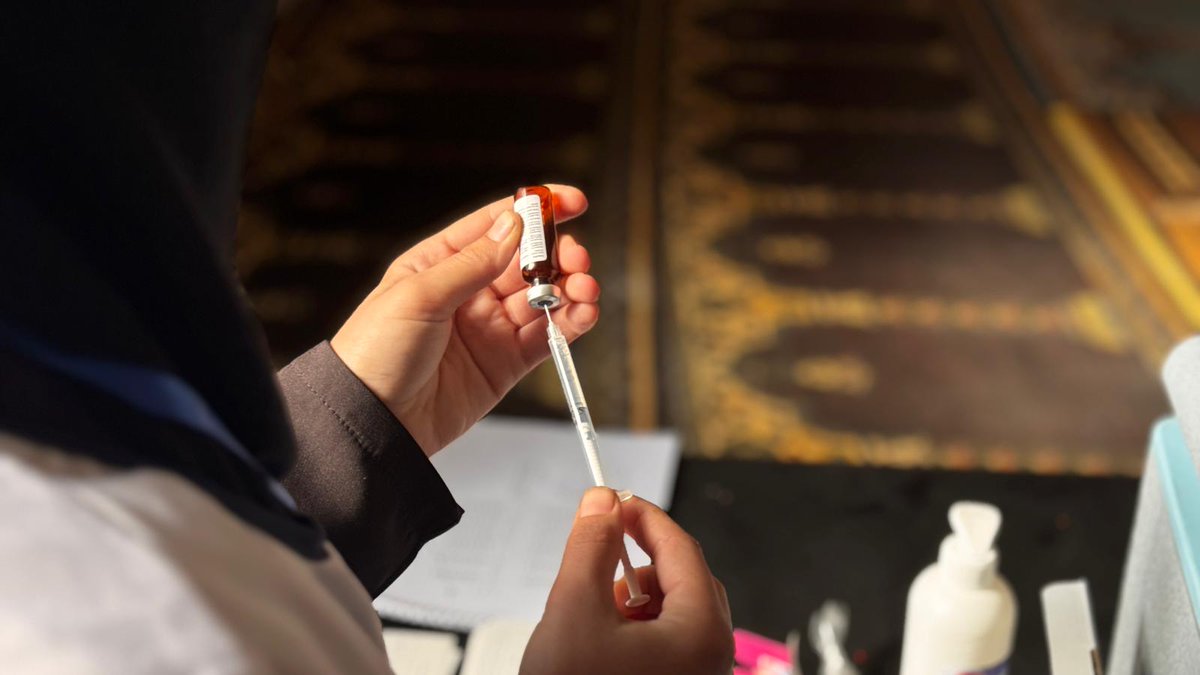WHOSyria's tweet photo. Measles &amp; rubella vaccination campaign is underway in Idlib &amp; northern Aleppo!

Led by the Ministry of Health with @SIG_Syria &amp; support from @WHOSyria, @UNICEFinSyria &amp; @Gavi, it aims to reach 814K+ children aged 6–59 months—protecting from 2 contagious but preventable diseases. https://t.co/F7b0CiF1I2