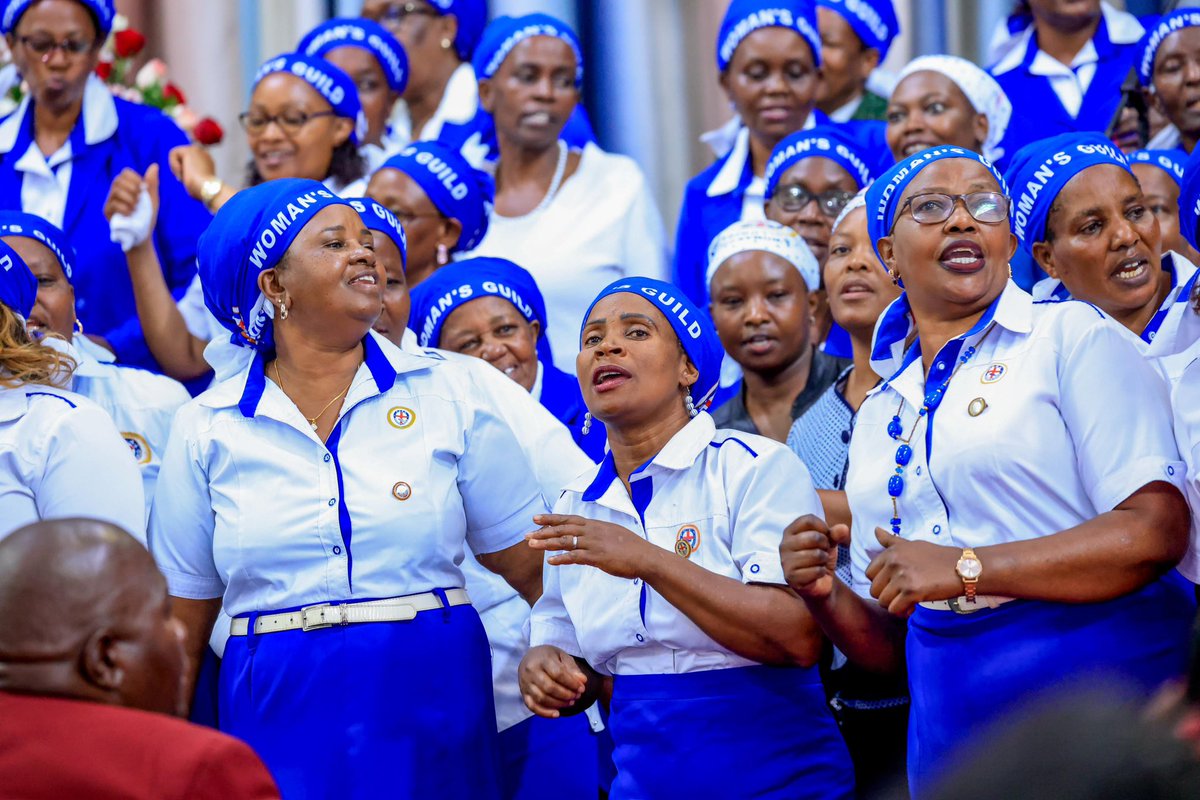 rigathi's tweet photo. Psalms 130:7
Israel, put your hope in the Lord, for with the Lord is unfailing love and with him is full redemption.

At PCEA Kayole, Embakasi Central Constituency, Nairobi, I joined my fellow Christians for church service today in Thanksgiving and prayer towards our nations liberation. 

We thank God for our Nation and pray for strength to liberate his people.

Our only Hope for strength is in God our Father.

God Bless Kenya.