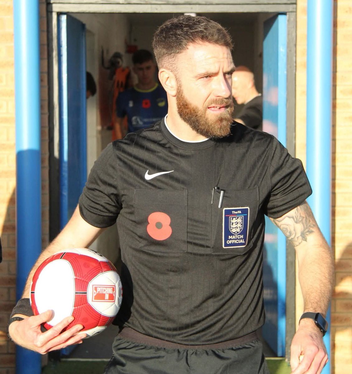 MattNossRose's tweet image. Proudly wearing my poppy in yesterday’s fixture, Garforth v Dunston #npl #nonleague #referee #lestweforget #Remembrance
