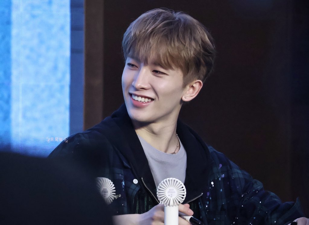 #POW #파우 #DONGYEON #동연