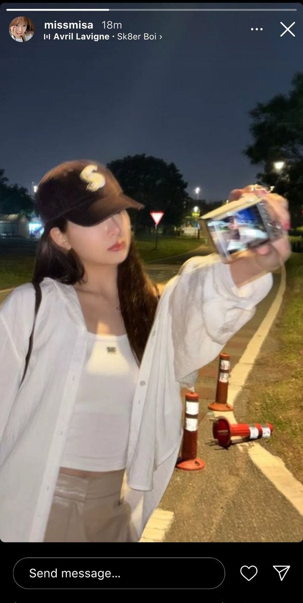 Negativebound's tweet image. Paham