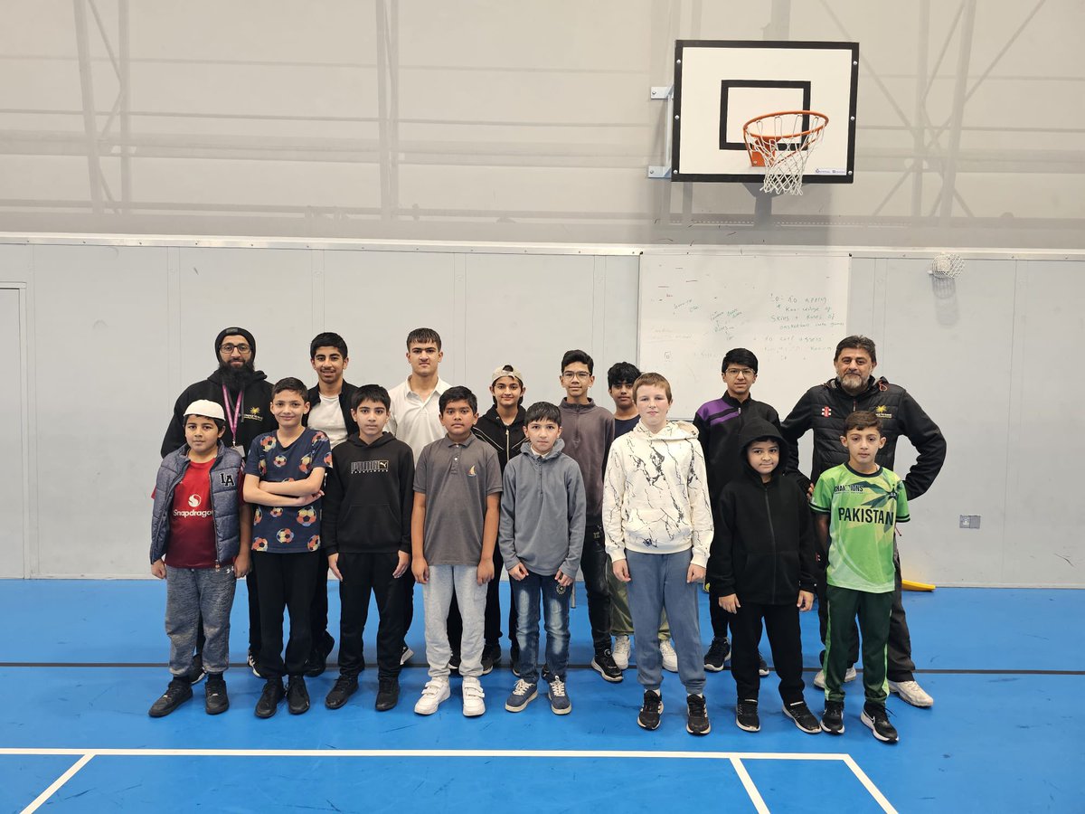 ZahoorA35454226's tweet image. Weekly Sunday morning 10am-12pm FREE!!! Cricket Sessions for 7-14 years old at Eden Boys School, Preston, @Chance2Shine @LancsCricketFDN @PenningtonG @J_D_Hendry @Safyusuf @edenboyspreston 🏏🏏🏏
