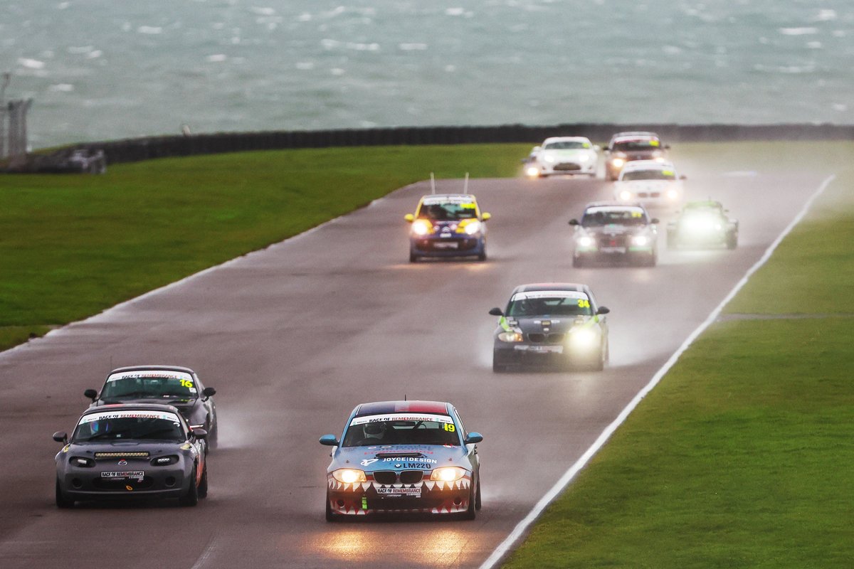 Missionmotorspt's tweet photo. Nowhere like it. 🌊 🏁 Race of Remembrance cars thunder against the backdrop of the wild Irish Sea. Emotion, endurance, and remembrance meet at the edge of Wales. #RoR25 https://t.co/UrYHfwyEHV