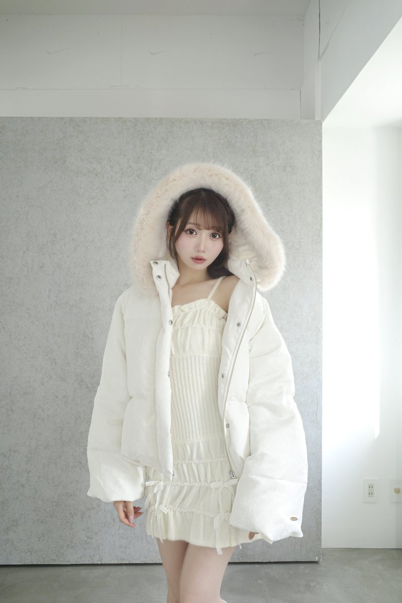 ロゼミュ明日発売です ꉂ • ༚ • ིྀต💞🎀 アウターが必要になってきまし