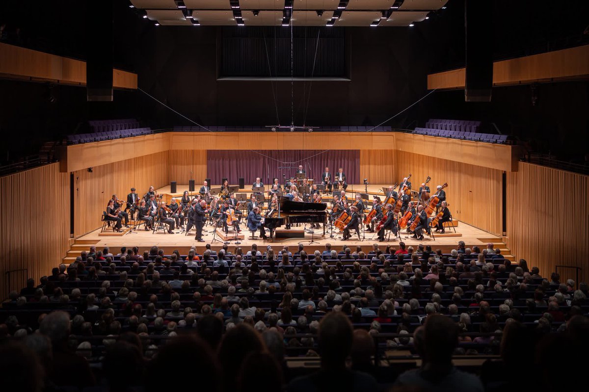 Edgar Moreau tweet media