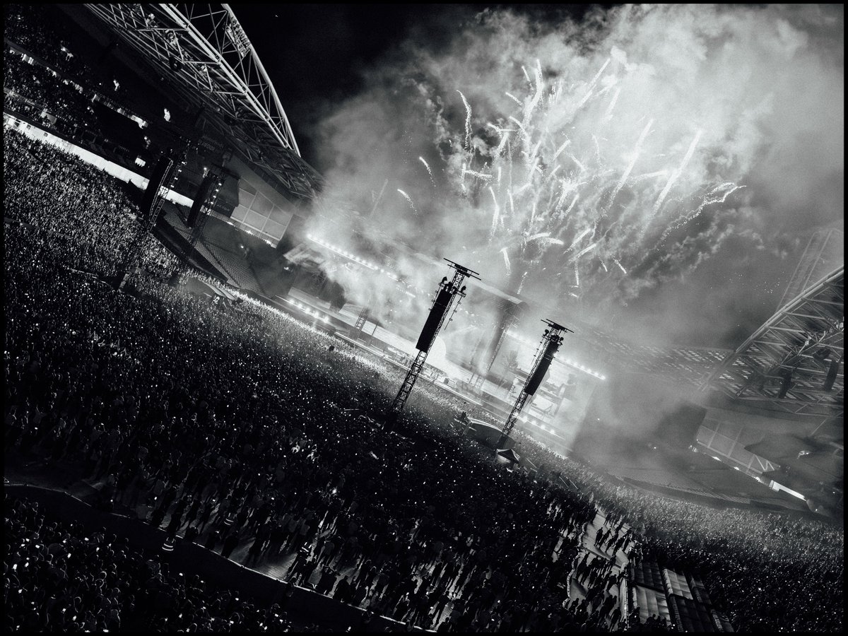 oasis's tweet image. 