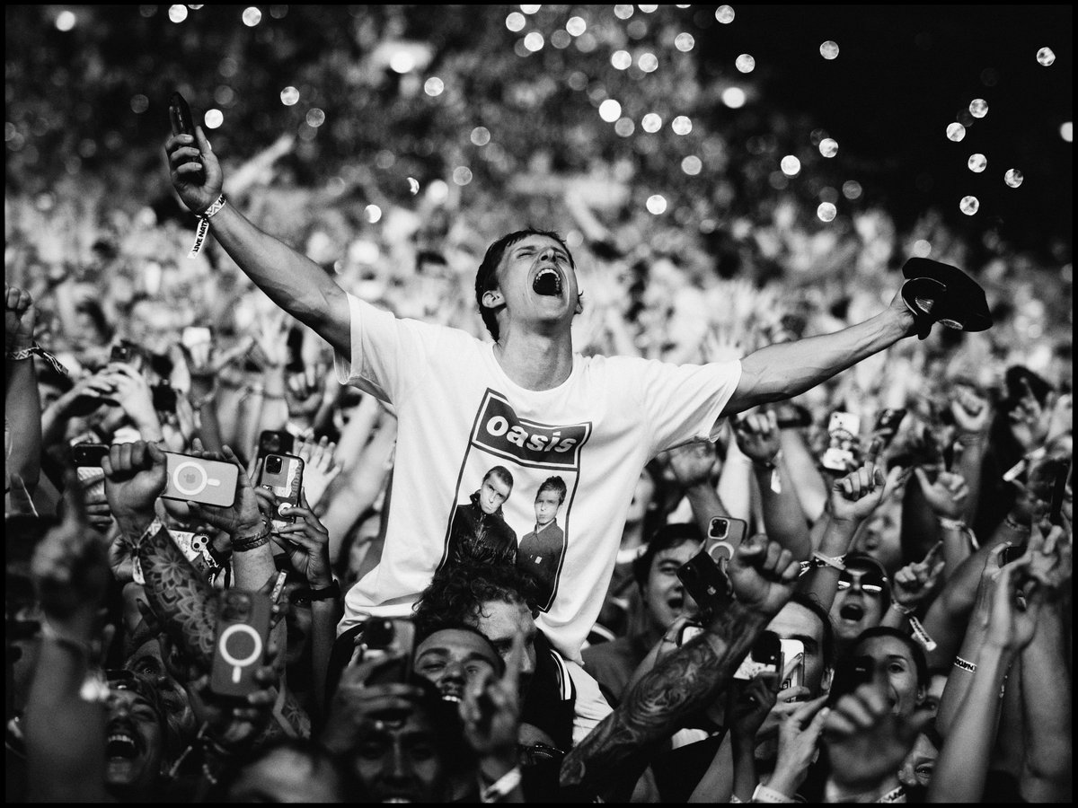 oasis's tweet image. 