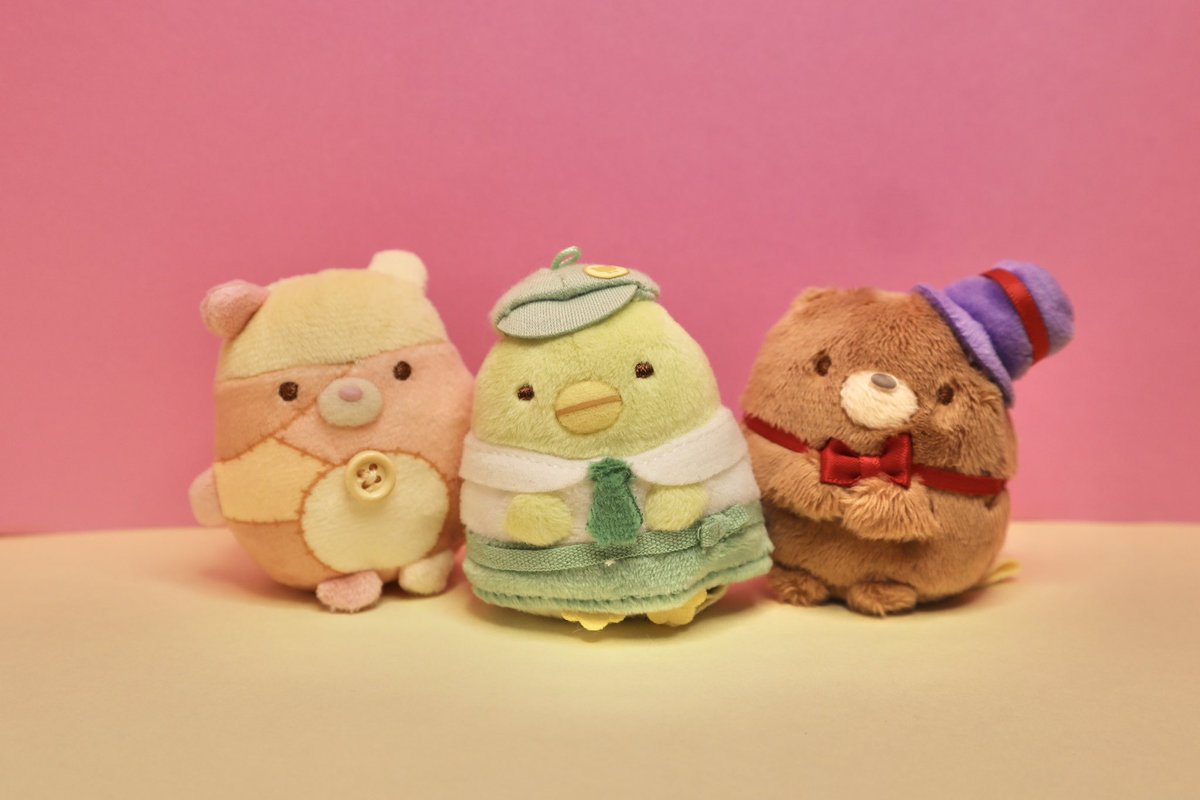 jibun__sagasi's tweet image. 歴代の映画すみっコぐらしのてのりぬいぐるみを集めてみました📸

並べてみると当時のことが思い出されます💭

みなさんのお気に入りの作品はなんですか？

#映画すみっコぐらし