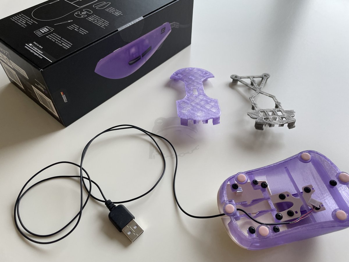 cOoLm0Dz's tweet image. 🚨 OP18k MEGA-@cOoLm0Dz-MOD-BUNDLE GIVEAWAY 💜⚡️

ONE WINNER TAKES EVERYTHING:
• 1× Purple Frost OP18k **BRAND NEW &amp;amp; SEALED**
• 1× Prototype OPt1p Shell
• 1× OP1 lightweight Frost Mod Base
• 1× OP1 Ultralight Mod Base
• 1× Prototype ultra-light-flex cable
→→ Worldwide FREE…