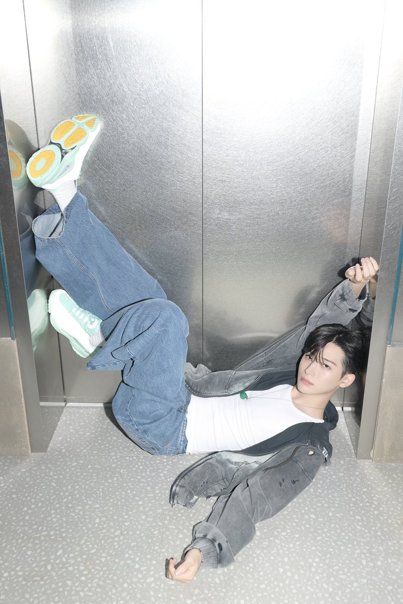 CRAVITY The 2nd Album 'Dare to Crave : Epilogue' ⠀ MV PREVIEW