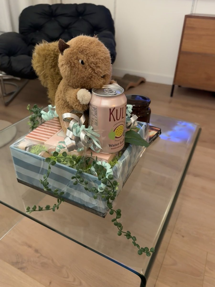 gisteren onwijs mn best gedaan voor het verjaardagscadeautje van mn bestie 🙂‍↕️🙂‍↕️🙂‍↕️ they loved it